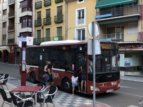 Suspendido el servicio de varias líneas de autobús urbano por la Carrera del Pavo