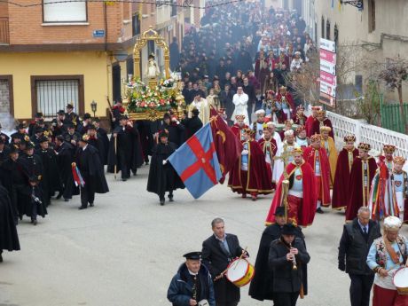 Las mujeres de Valera de Abajo reclaman su derecho a desfilar como Moras y Cristianas