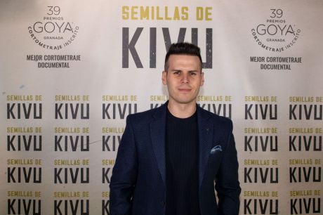 El profesor Carlos Valle, de la Facultad de Comunicación, gana el Goya al mejor cortometraje documental por 'Semillas de Kivu'