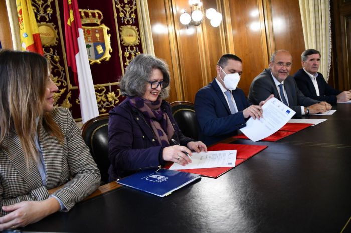 Diputación y Junta firman el convenio de la nueva Planta de Residuos que estará operativa en 2028