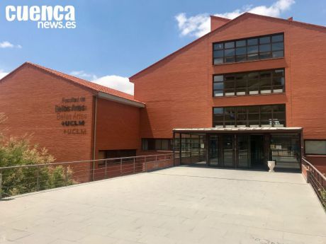 La UCLM condena las violencias machistas tras la aparición de carteles anónimos sobre conductas sexistas