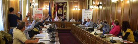 Abierta por primera vez una bolsa de monitores para actividades con mayores y mujeres