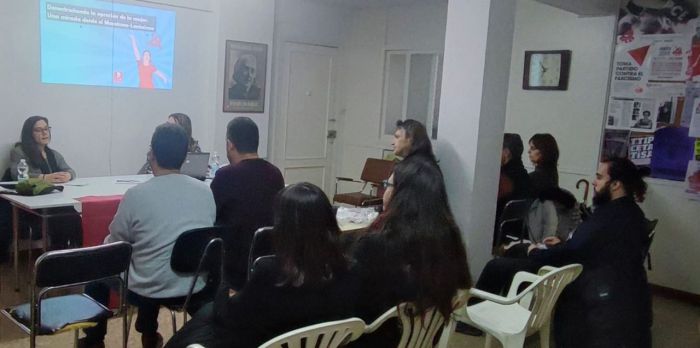 El PCE analiza en Cuenca la opresión de las mujeres a lo largo de la historia en un acto reivindicativo