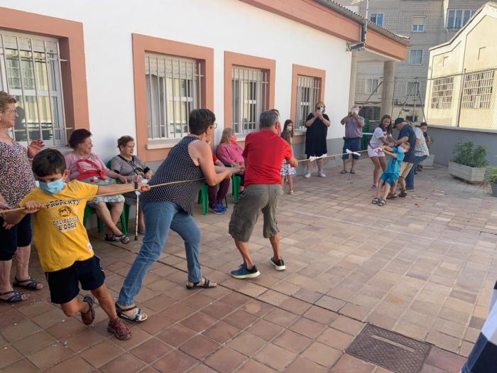 Diputación y Junta colaboran con la Asociación de Mayores San José Obrero para celebrar el Día de los Abuelos