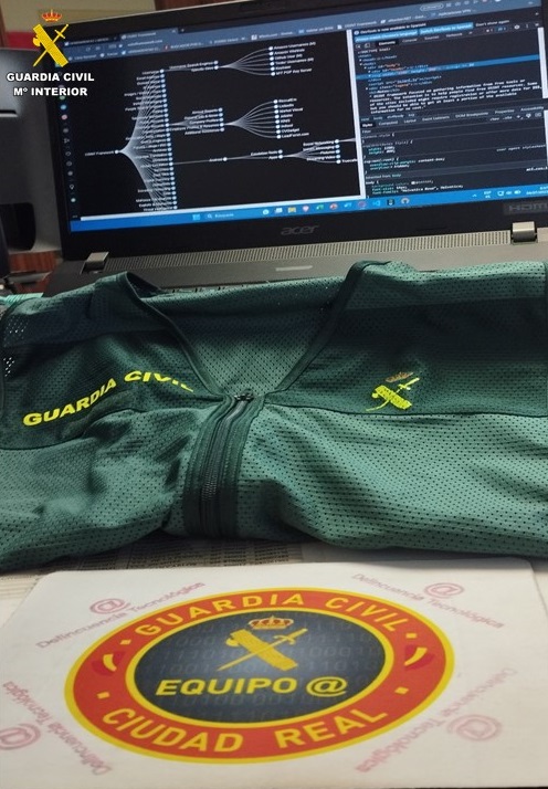 La Guardia Civil investiga a un grupo criminal que estafaba suplantando la identidad de familiares y amigos