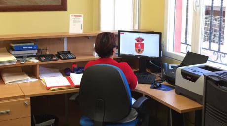 La Diputación contribuye con 100.000 euros a que los municipios pequeños mejoren la atención al público