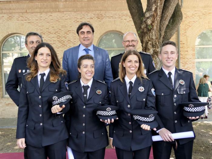 Mariscal felicita a los nuevos policías locales de Cuenca en su acto de graduación en Toledo