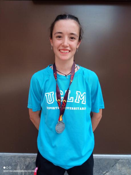 La estudiante Alba Barambio Martínez gana la medalla de plata para la UCLM en el Campeonato de España Universitario de Carreras por montaña