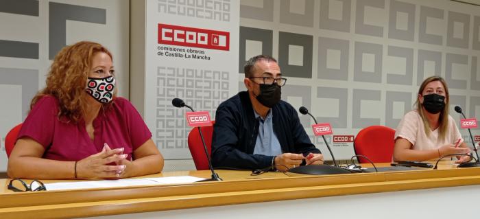 CCOO insiste ante Educación en que todos los refuerzos de profesorado lleguen en septiembre, no a mitad de curso