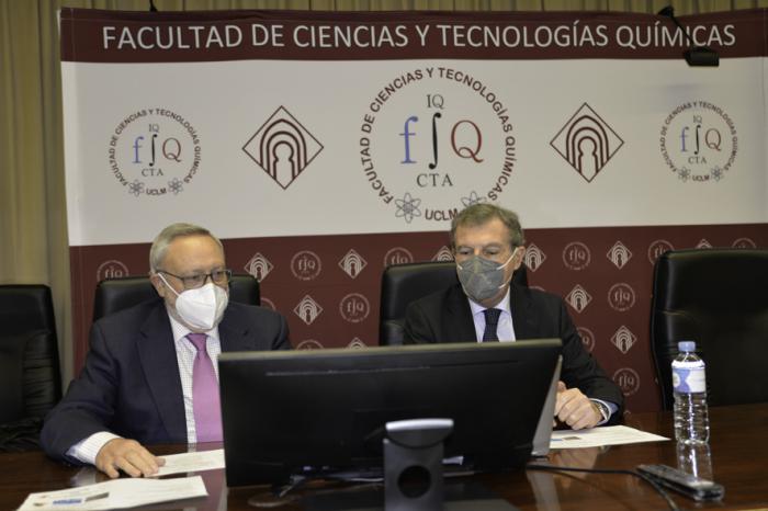 La Facultad de Ciencias y Tecnologías Químicas de la UCLM celebra un encuentro con profesores preuniversitarios para compartir experiencias