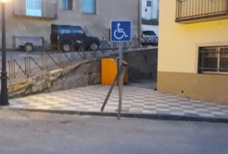 El PSOE critica que la alcaldesa de Priego ha tardado casi dos años en ubicar una plaza para personas con discapacidad