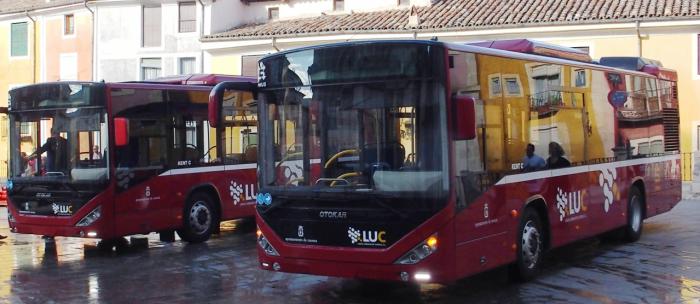 El Ayuntamiento afirma que las frecuencias del autobús urbano se han mejorado respecto a lo estipulado en el contrato