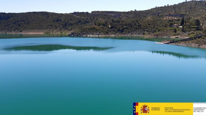 La Confederación Hidrográfica del Tajo instala en el embalse de Entrepeñas un sistema de monitorización en continuo para detectar larvas de mejillón cebra y prevenir su entrada en la cuenca