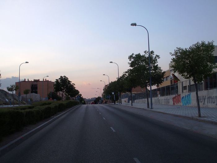 El mercadillo de los martes se traslada desde mañana y hasta el 28 de agosto a la Avenida de la Música Española