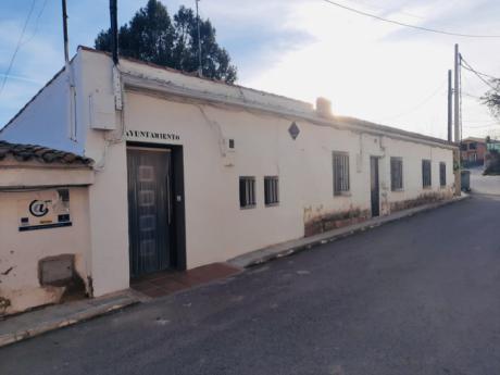 El alcalde de Narboneta lamenta “el olvido” de su municipio en el convenio sanitario con Valencia y pide su inclusión para que los vecinos puedan ser atendidos en el Hospital de Requena