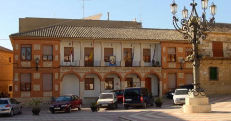 UGT alerta de que el Ayuntamiento de Horcajo de Santiago “desprecia” el empleo público que suple con “becas de colaboración-formación”