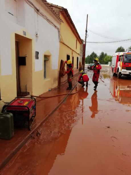 El servicio de Bomberos de Diputación ha intervenido a causa de las fuertes lluvias caídas en la Manchuela