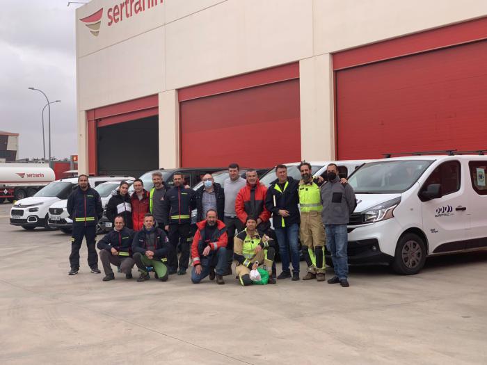 Los bomberos de Cuenca viajan a la frontera de Polonia para llevar productos de primera necesidad y traer 40 refugiados