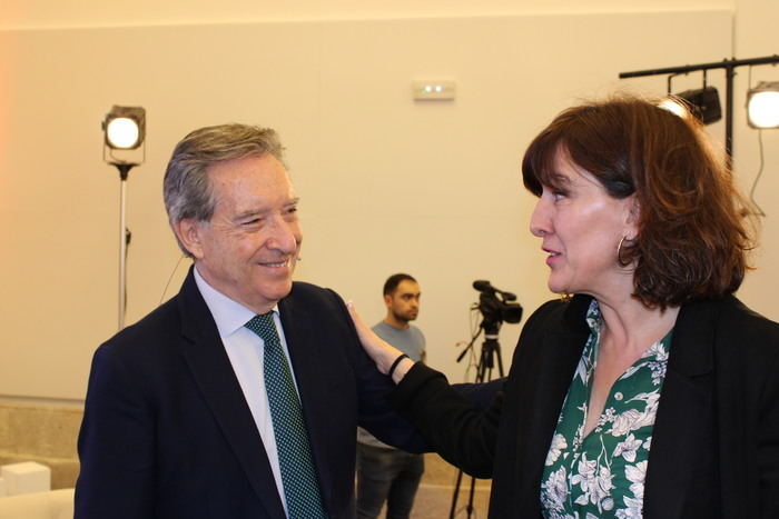 La consejera de Igualdad y Portavoz, Blanca Fernández, asiste al primer Diálogo #UCLMsociedad