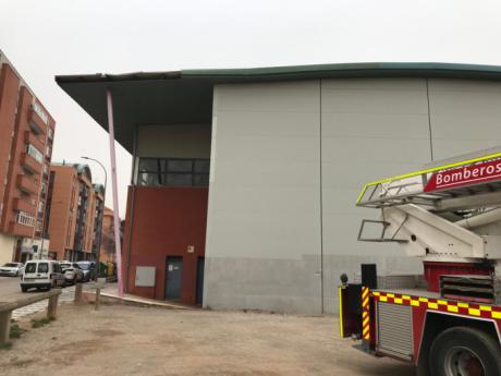 Cierre temporal del polideportivo Samuel Ferrer y del campo de fútbol Obispo Laplana “por precaución” ante el temporal de viento