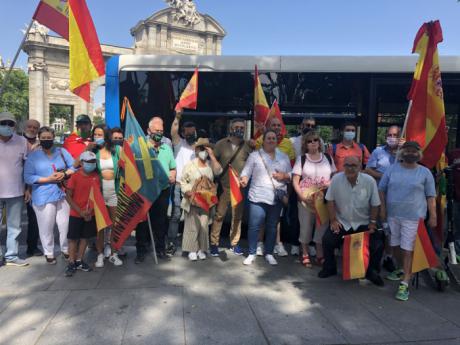 VOX Cuenca presente en la manifestación de Colón