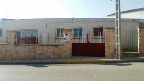 El PSOE de La Alberca de Záncara lamenta que el alcalde haya decidido cerrar el servicio de comedor de la guardería municipal