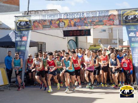 Rosario Gómez y José Antonio Hernández se coronan en la Carrera Popular de El Peral