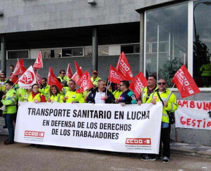 Continúan las movilizaciones de los trabajadores del sector de ambulancias de Cuenca