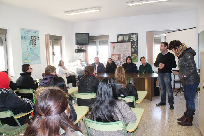 18 estudiantes de la Universidad de Illinois visitan el CIES de Quintanar del Rey