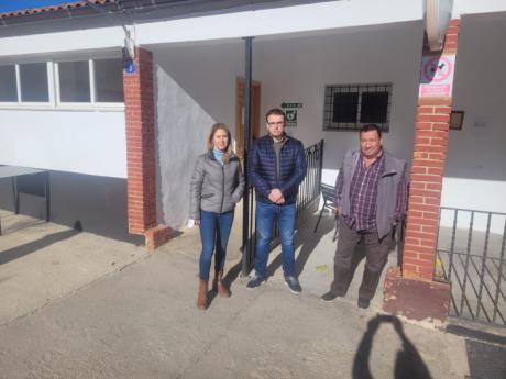 Se invierten 6.000 euros para mejorar el consultorio de Casas de Garcimolina 