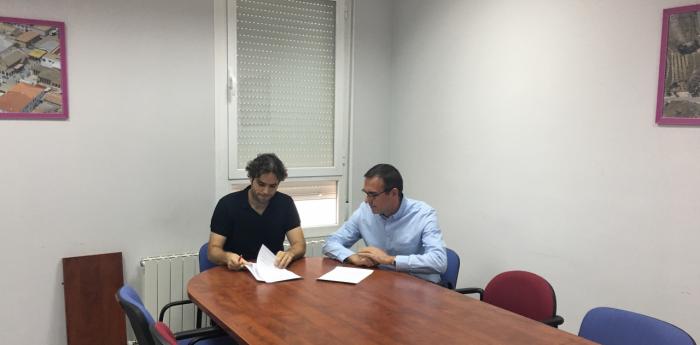 El Club de Baloncesto y el Ayuntamiento de Mota renuevan su convenio de colaboración