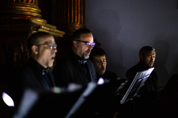 La música y la pintura narraron La Pasión en ‘El Último Renacentista’ del Coro de Cámara Alonso Lobo