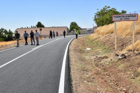 Se mejora la carretera que une Villarejo de Fuentes con Fuentelespino de Haro con una inversión de 550.000 euros