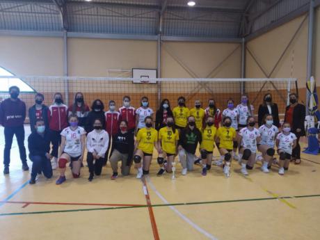 El Club Voleibol Iniesta gana el campeonato provincial de Deporte en Edad Escolar
