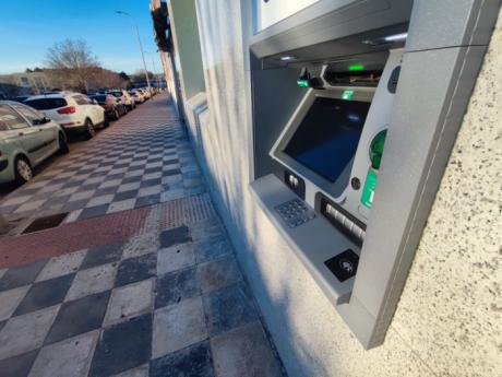 Cuenca en Marcha pide subir la tasa a los bancos por la instalación de cajeros automáticos