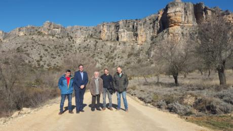 Junta y la Diputación invierten 148.000 euros en acondicionar seis caminos rurales en cuatro localidades