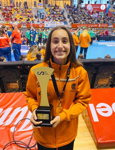 Carla López, descendiente de Quintanar del Rey, campeona nacional de balonmano infantil con la selección valenciana
