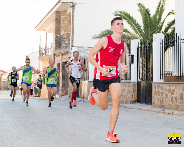 Ismael Mingo y Coral Torrijos fueron los más rápidos en la IV Carrera Popular ‘Tierra de Vítor’