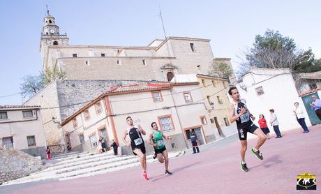 Ismael Mingo y María Jesús Algarra se imponen en Tarancón en la XXXV Carrera Popular El Caño