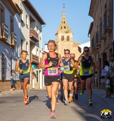 Mª Ángeles Magán y Alfonso Expósito se imponen con brillantez en la XIV Carrera Popular Villa de la Jara