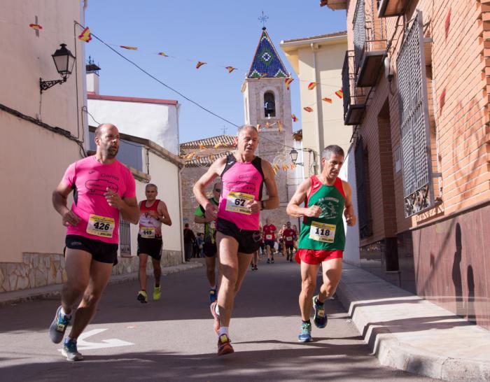 Miguel Sanabria y María Jesús Algarra se llevan el triunfo en la XIV Carrera Popular Santa Eulalia de Villares del Saz