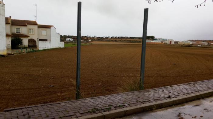 El Ayuntamiento de Iniesta compra los terrenos donde se construirá el Centro de Día
