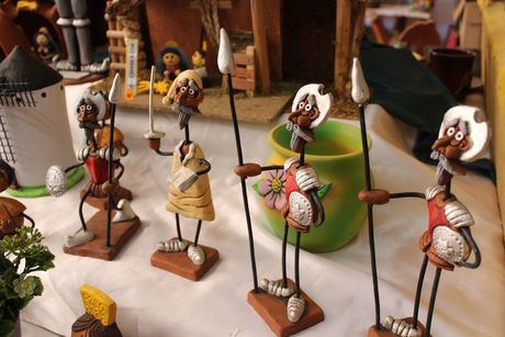 Los ceramistas artesanos con más quijotes del mundo están en un pueblecito de Castilla-La Mancha