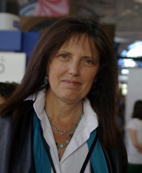Las Casas Ahorcadas conmemorará el Día de las Bibliotecas con un encuentro virtual con la escritora argentina Claudia Piñeiro