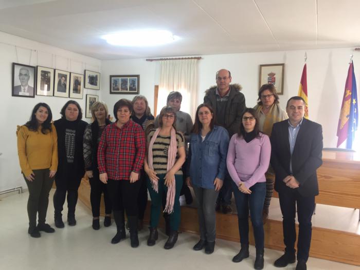 El Gobierno regional clausura un curso de atención sociosanitaria en la localidad de Zarzuela