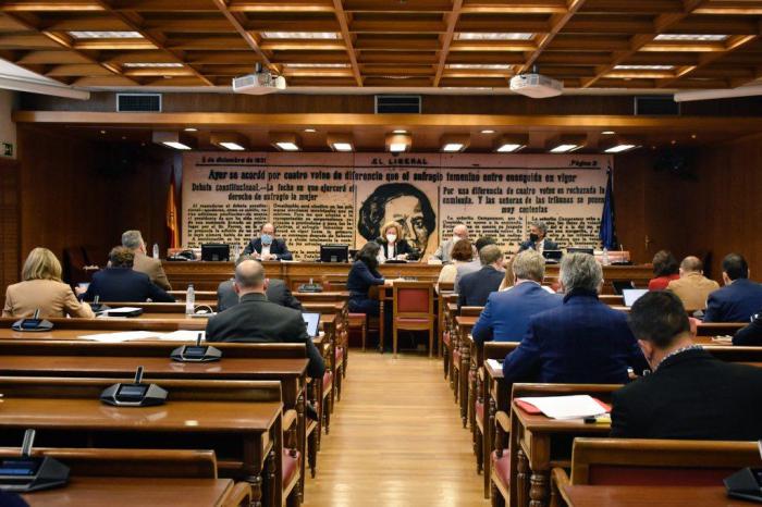 Torralba señala que la Comisión de Reto Demográfico apuesta decididamente por la digitalización y los servicios públicos