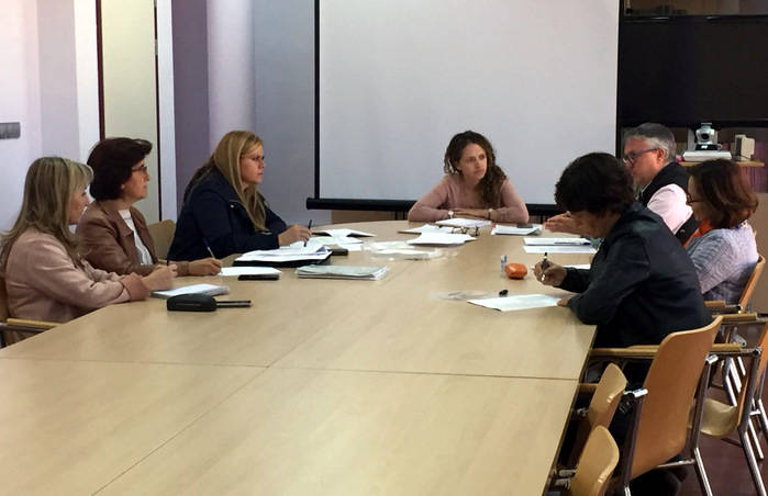 Junta y asociaciones analizan la aplicación del protocolo de actuaciones dirigido a menores sobre identidad y expresión de género
