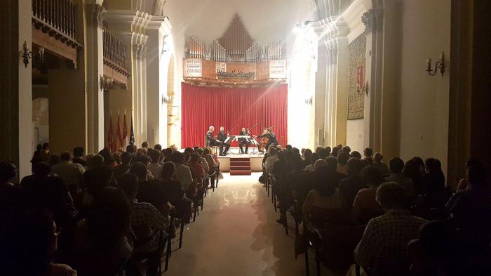 El ciclo Maestros en Ruta concluye su periplo rozando el lleno en la iglesia de San Miguel de la capital conquense