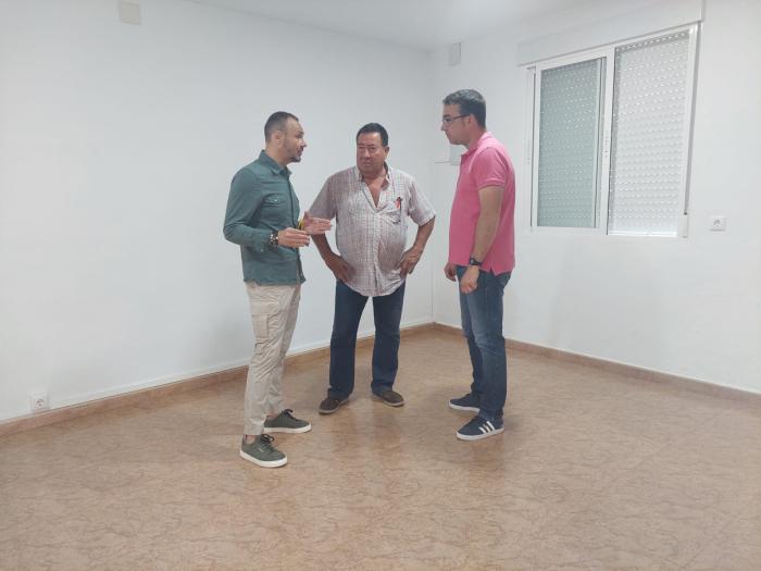 Sanidad invierte 10.000 euros en el nuevo botiquín farmacéutico de Casas de Garcimolina