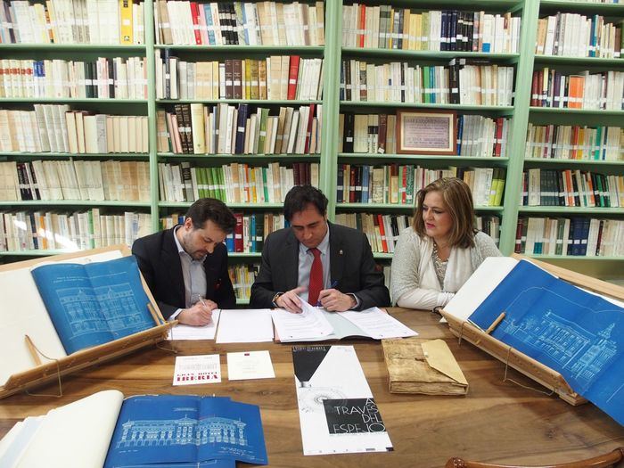 El Ayuntamiento cede varios documentos para la exposición sobre arquitectura modernista del Colegio de Arquitectos
